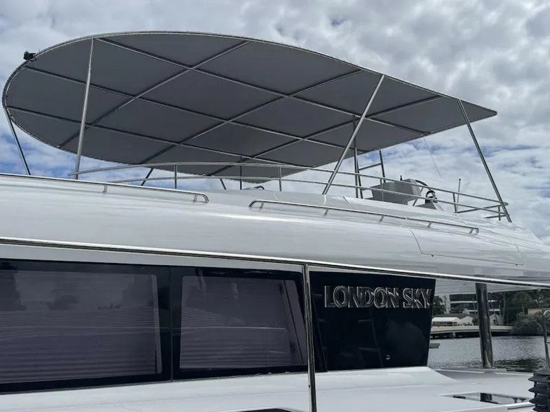 Slide: The Image of Lagoon 63 2015 - 5767682