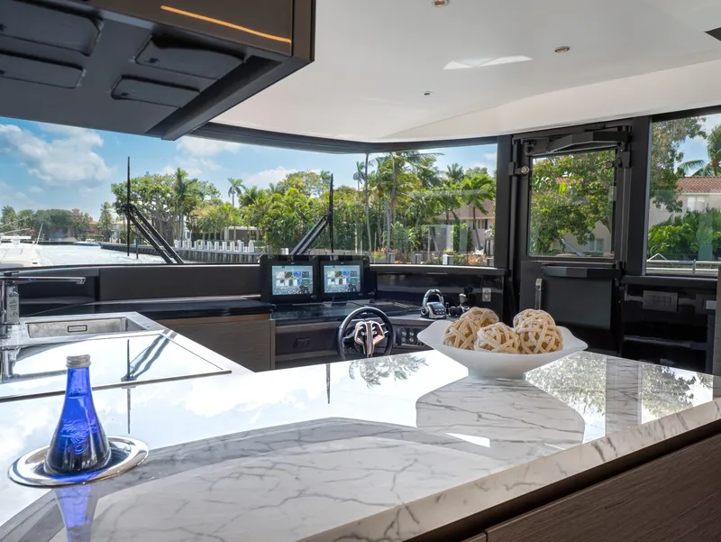 Slide: The Image of Explorer EX62 2024 - 5999976