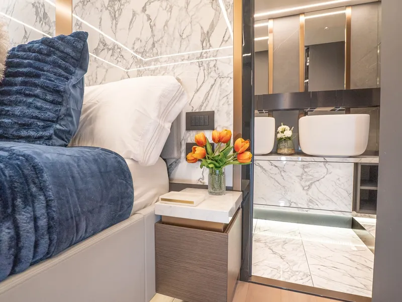 Slide: The Image of Explorer EX62 2024 - 5999998