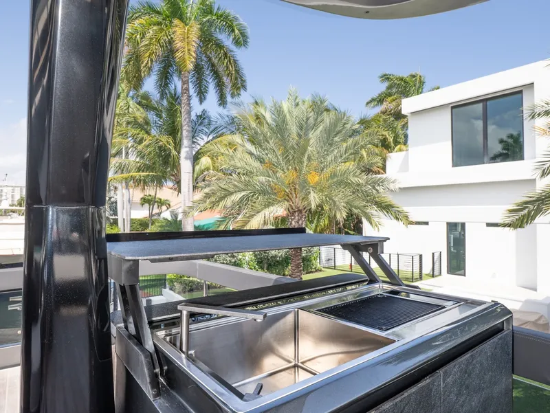 Slide: The Image of Explorer EX62 2024 - 6000004