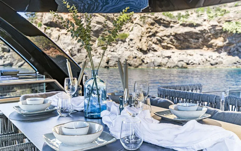 Slide: The Image of Explorer EX62 2024 - 5768672