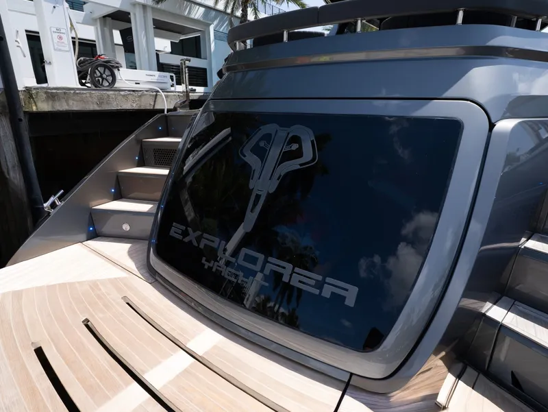 Slide: The Image of Explorer EX62 2024 - 6000010