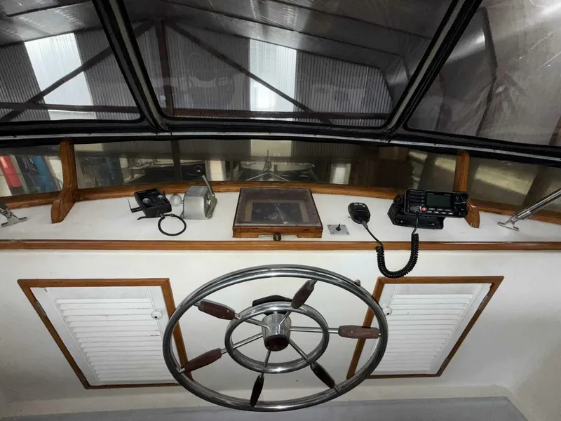 Slide: The Image of Gulf 41 Sedan 1982 - 5768009