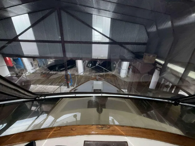 Slide: The Image of Gulf 41 Sedan 1982 - 5768010