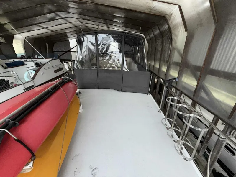 Slide: The Image of Gulf 41 Sedan 1982 - 5768008