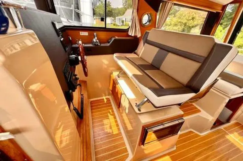 Slide: The Image of Ranger Tug R-29 S 2017 - 5771496