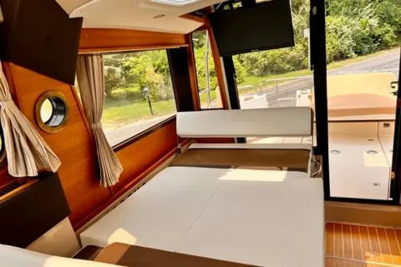 Slide: The Image of Ranger Tug R-29 S 2017 - 5771511