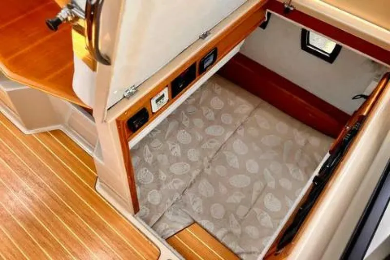 Slide: The Image of Ranger Tug R-29 S 2017 - 5771514