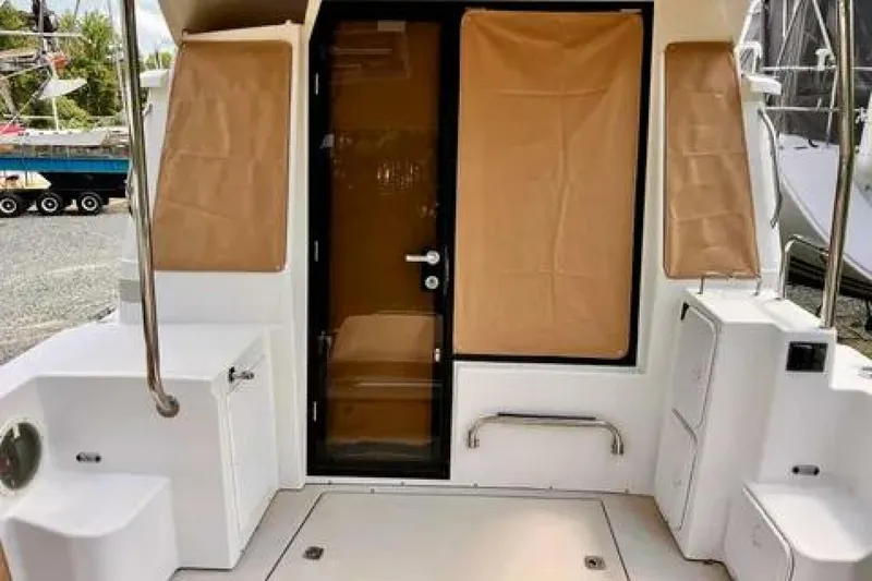 Slide: The Image of Ranger Tug R-29 S 2017 - 5771531