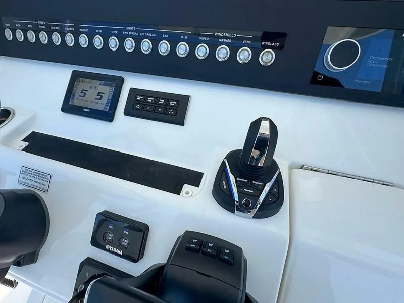 Slide: The Image of 0005444501 - 5768359