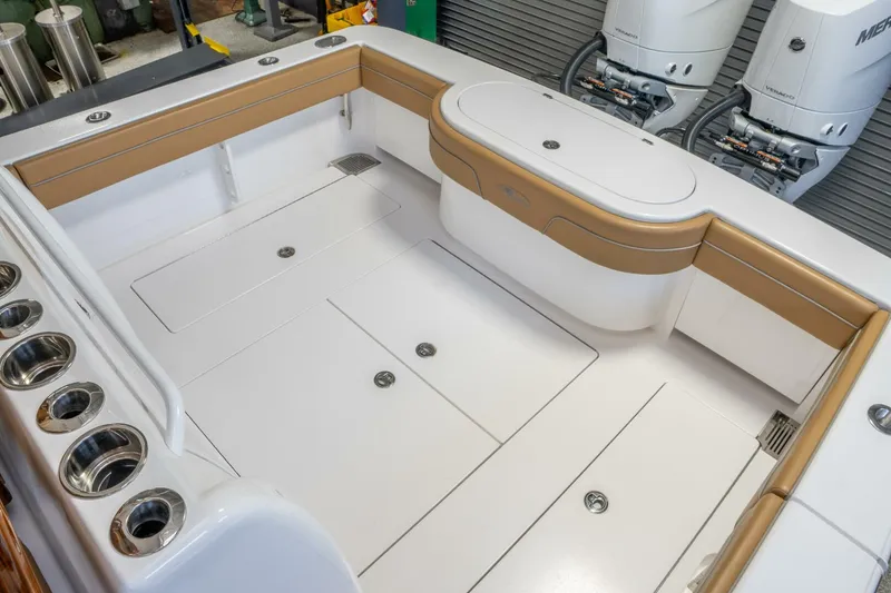 Slide: The Image of 2023 Vallhalla 33V - T/T SILVERTIME - 5831383