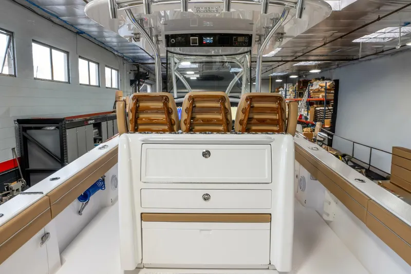 Slide: The Image of 2023 Vallhalla 33V - T/T SILVERTIME - 5831384