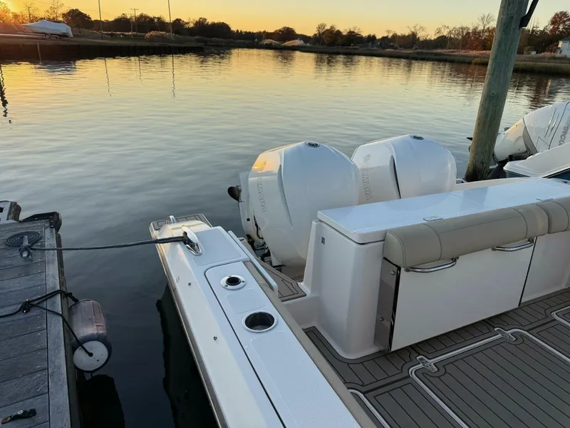 Slide: The Image of Pursuit OS 325 Offshore 2017 - 5768547