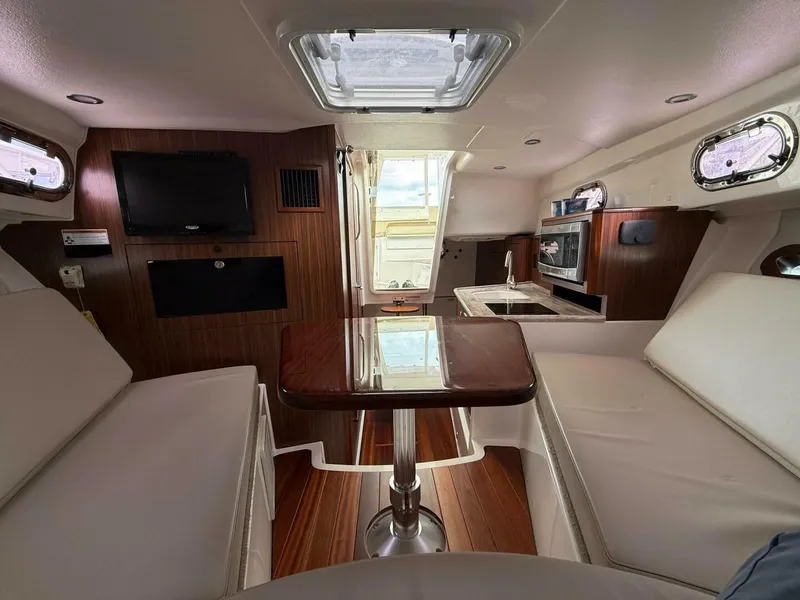 Slide: The Image of Pursuit OS 325 Offshore 2017 - 5768568