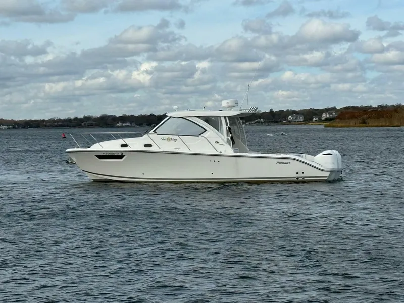 Slide: The Image of Pursuit OS 325 Offshore 2017 - 5768550