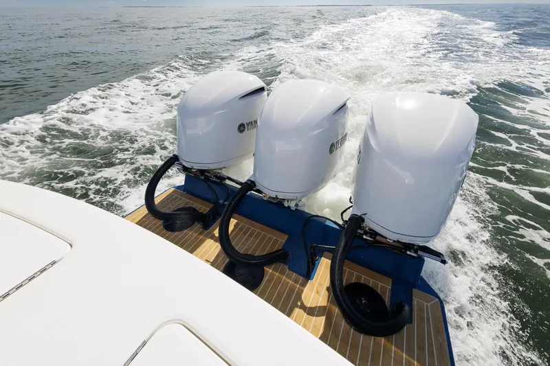 Slide: The Image of Triple Yamaha Engines - 5770335