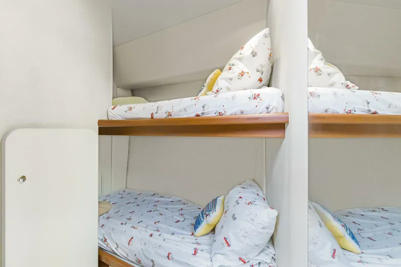 Slide: The Image of Silverton 34 Convertible 2005 - 5773328