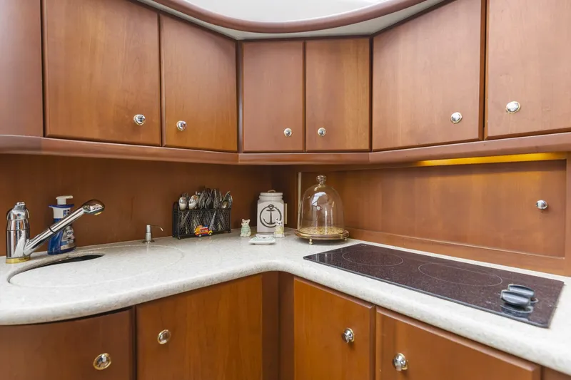 Slide: The Image of Silverton 34 Convertible 2005 - 5773329