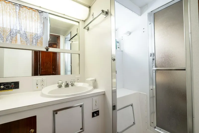 Slide: The Image of Hatteras 53 Yacht Fisherman 1978 - 5779250