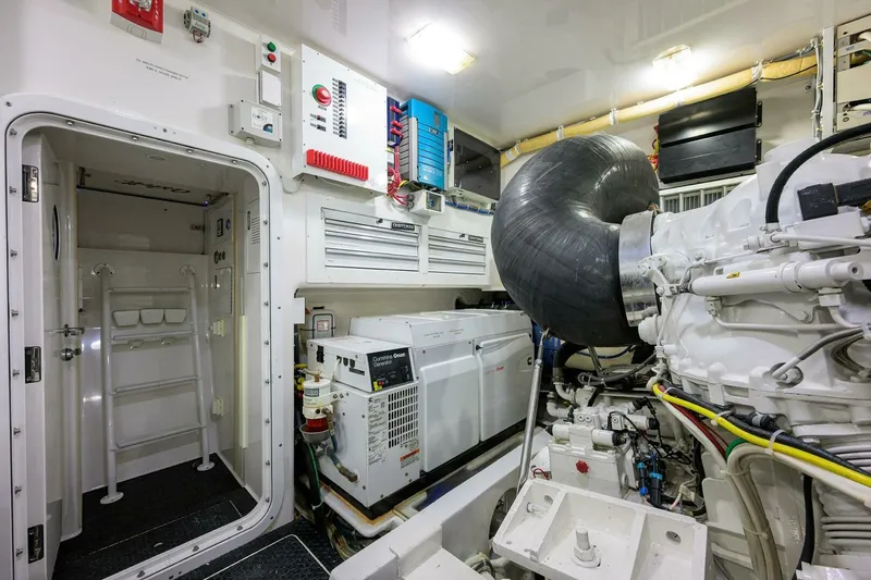 Slide: The Image of Engine Room - 7674131