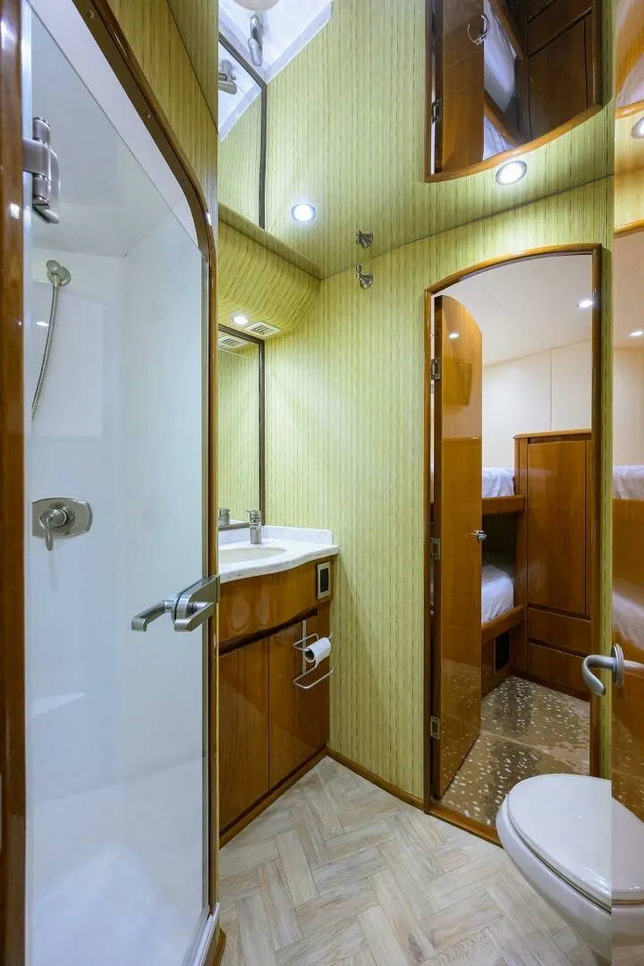 Slide: The Image of Guest Cabin Head - 7674099