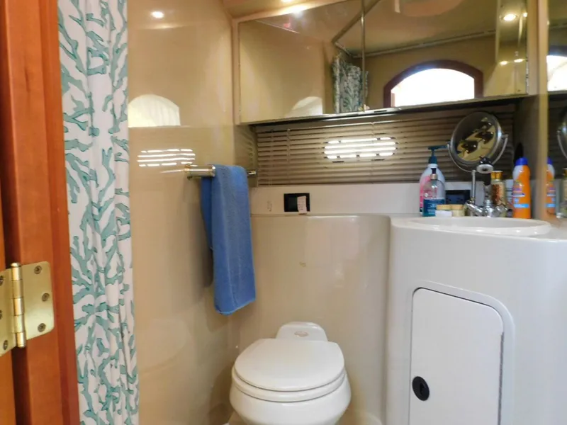 Slide: The Image of Cruisers Yachts 3750 Motoryacht 2003 - 5772561