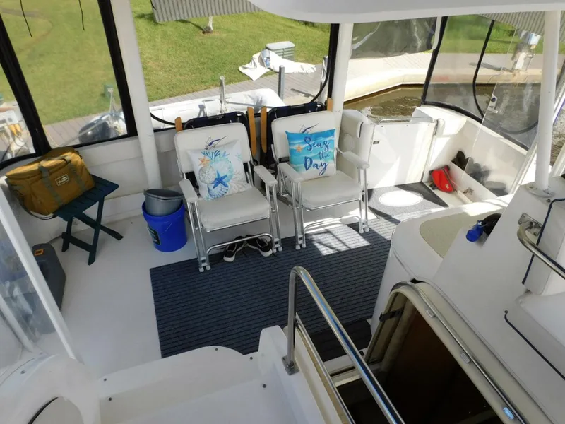 Slide: The Image of Cruisers Yachts 3750 Motoryacht 2003 - 5772572