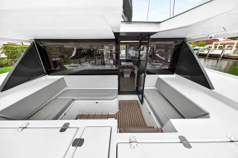 Slide: The Image of Leopard 45 2021 - 5771311