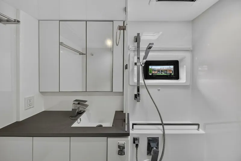 Slide: The Image of Leopard 45 2021 - 5771208