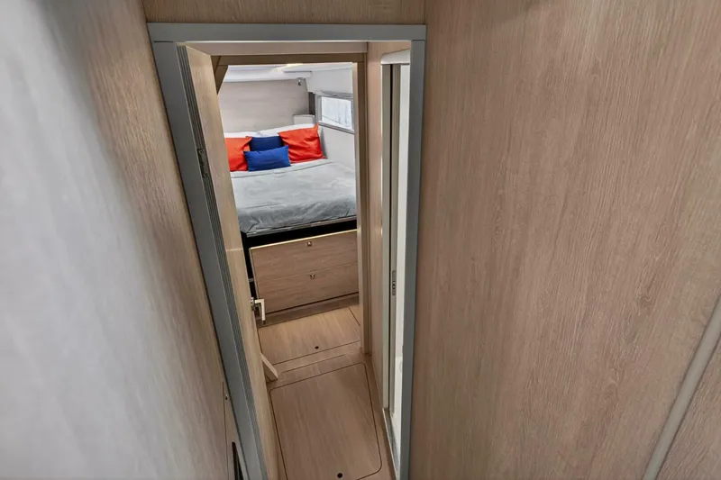 Slide: The Image of Leopard 45 2021 - 5771209