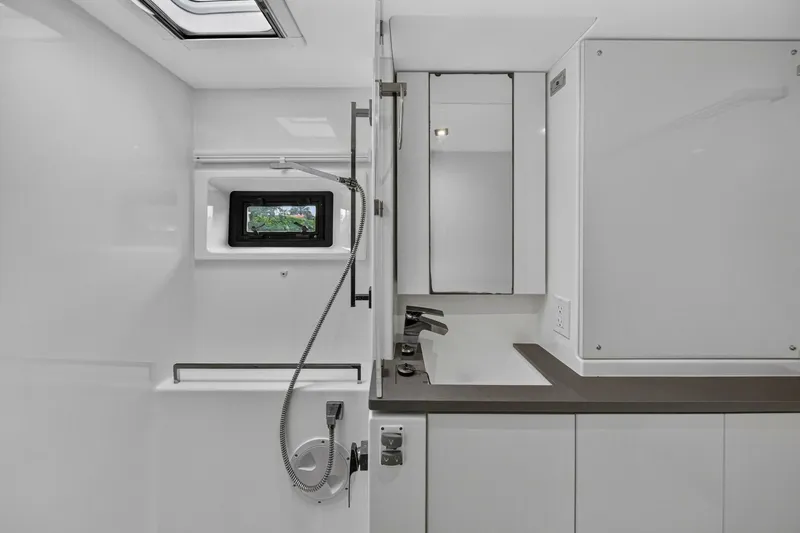 Slide: The Image of Leopard 45 2021 - 5771215