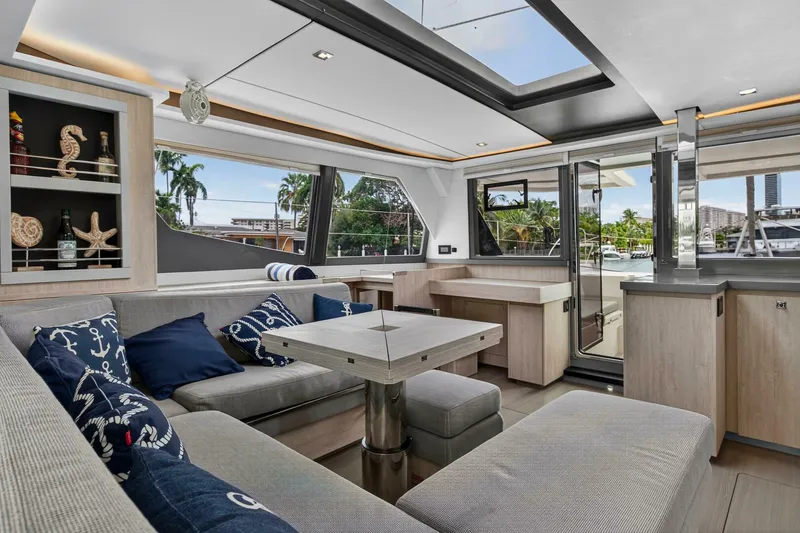 Slide: The Image of Leopard 45 2021 - 5771230