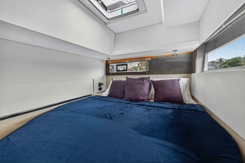 Slide: The Image of Leopard 45 2021 - 5771164