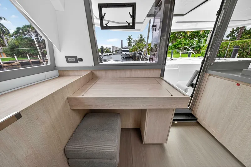 Slide: The Image of Leopard 45 2021 - 5771236