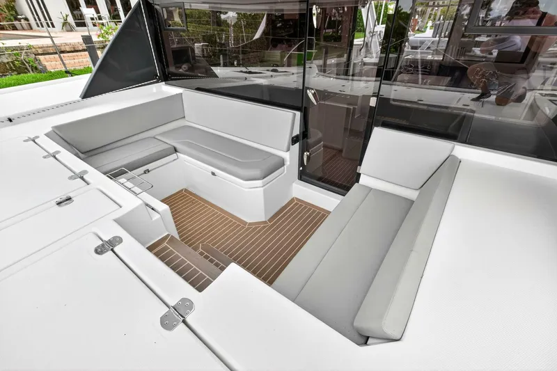 Slide: The Image of Leopard 45 2021 - 5771242