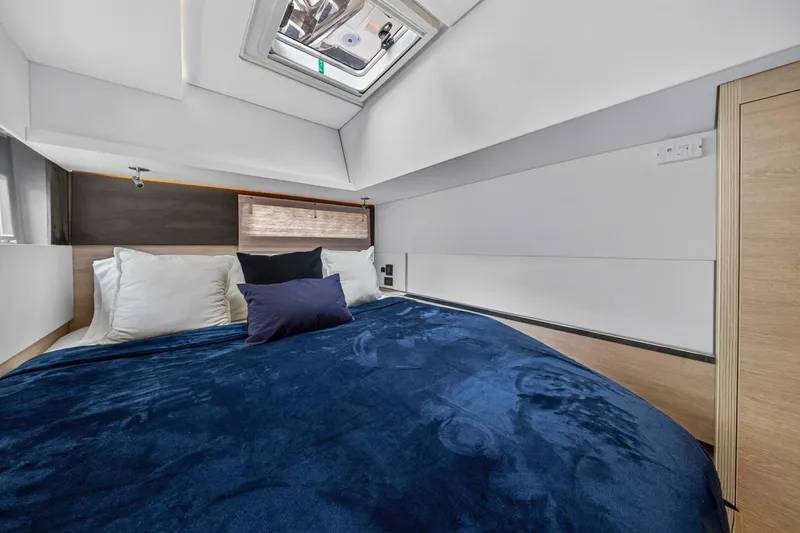 Slide: The Image of Leopard 45 2021 - 5771245