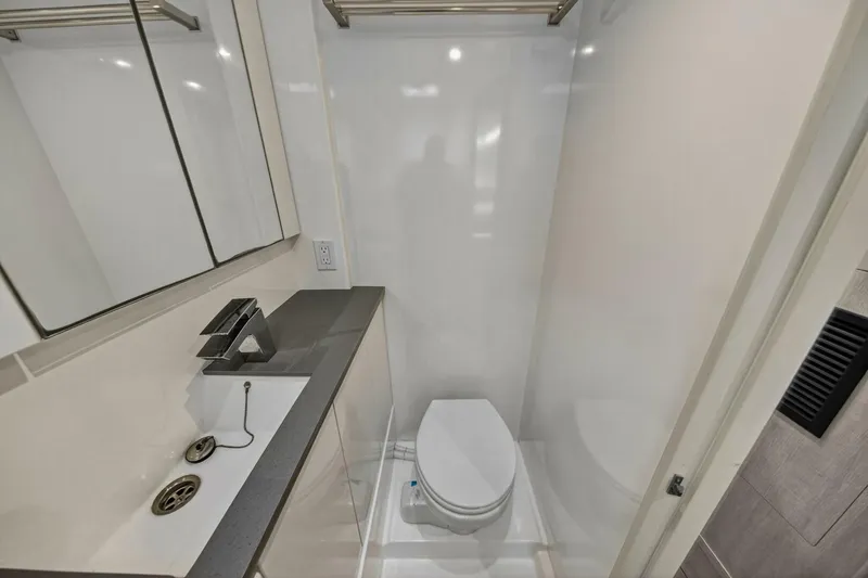 Slide: The Image of Leopard 45 2021 - 5771175