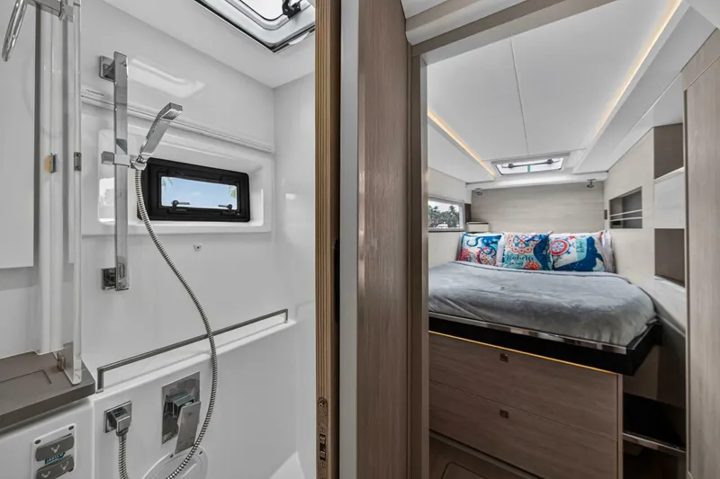 Slide: The Image of Leopard 45 2021 - 5771179