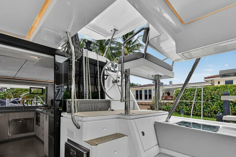 Slide: The Image of Leopard 45 2021 - 5771310