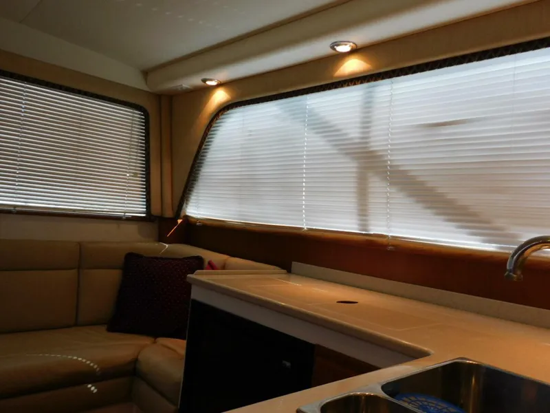 Slide: The Image of Cabo 35 Flybridge Sportfisher 1999 - 5771755