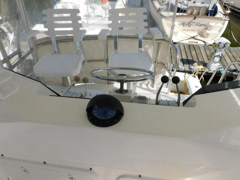 Slide: The Image of Cabo 35 Flybridge Sportfisher 1999 - 5771769