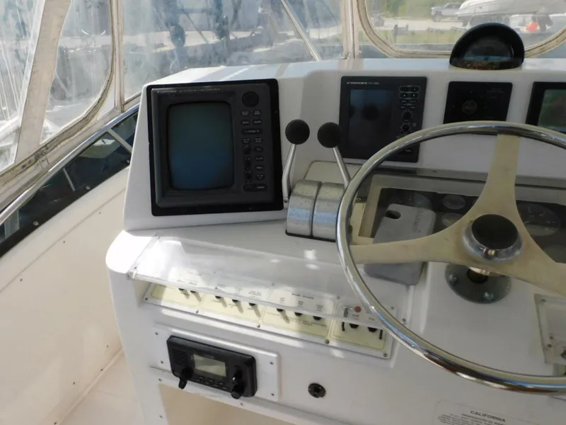 Slide: The Image of Cabo 35 Flybridge Sportfisher 1999 - 5771770