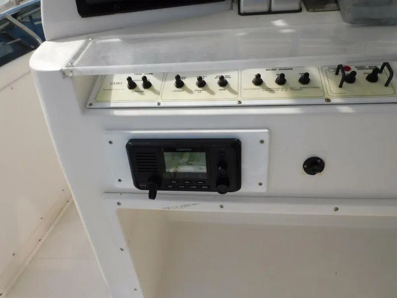 Slide: The Image of Cabo 35 Flybridge Sportfisher 1999 - 5771774