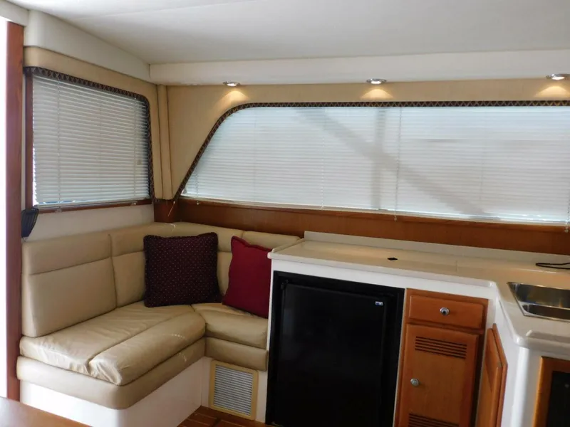 Slide: The Image of Cabo 35 Flybridge Sportfisher 1999 - 5771748