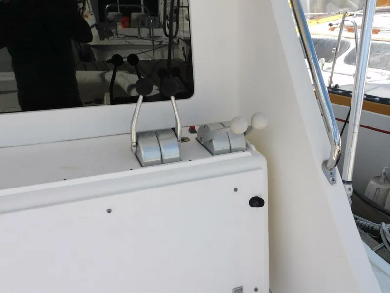 Slide: The Image of Cabo 35 Flybridge Sportfisher 1999 - 5771779