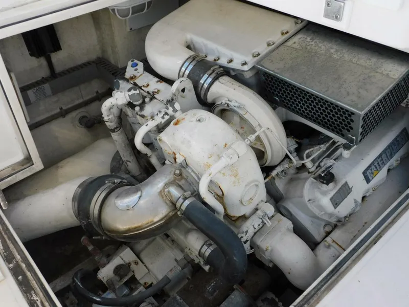 Slide: The Image of Cabo 35 Flybridge Sportfisher 1999 - 5771783