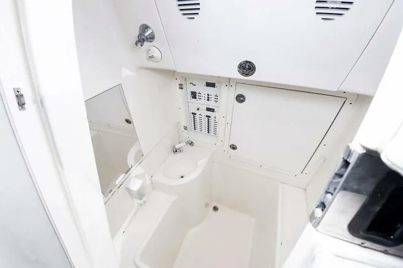 Slide: The Image of 0005501943 - 5855763