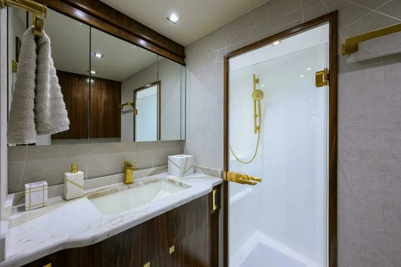 Slide: The Image of Viking 80 - KEMOSABE - Port Guest Head 2024 Viking 80 Convertible KEMOSABE - 7650471