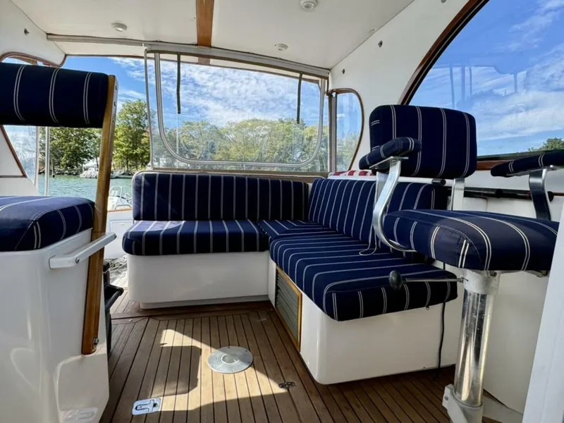 Slide: The Image of Legacy 34 Sport Express 2007 - 5772391