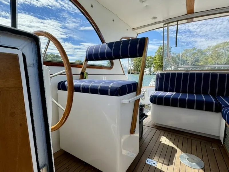 Slide: The Image of Legacy 34 Sport Express 2007 - 5772392